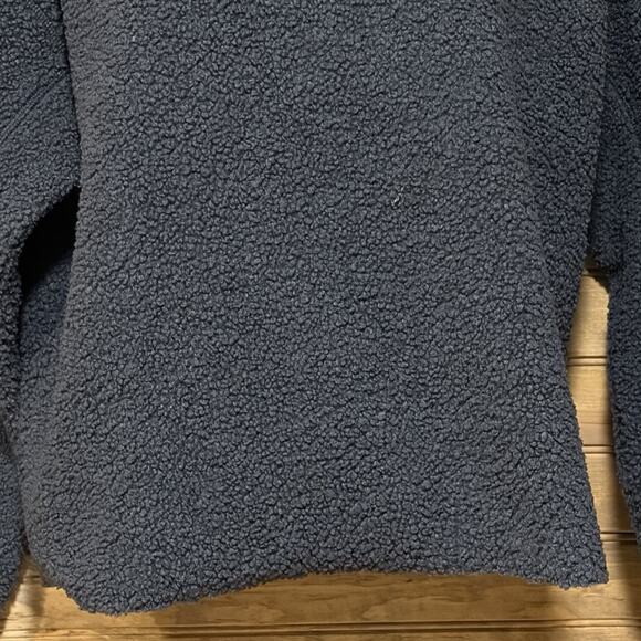 American Eagle Sweater Womens Small Teddy Sherpa Crop Boxy Black Crew Neck - Picture 2 of 9